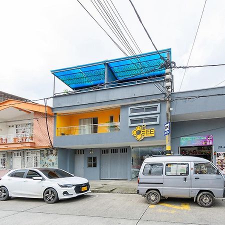 Ayenda Bee Hotel Pereira Dış mekan fotoğraf